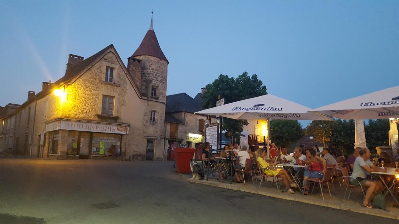 Au Soleil Couchant Saint-Julien-de-Lampon Exterior photo